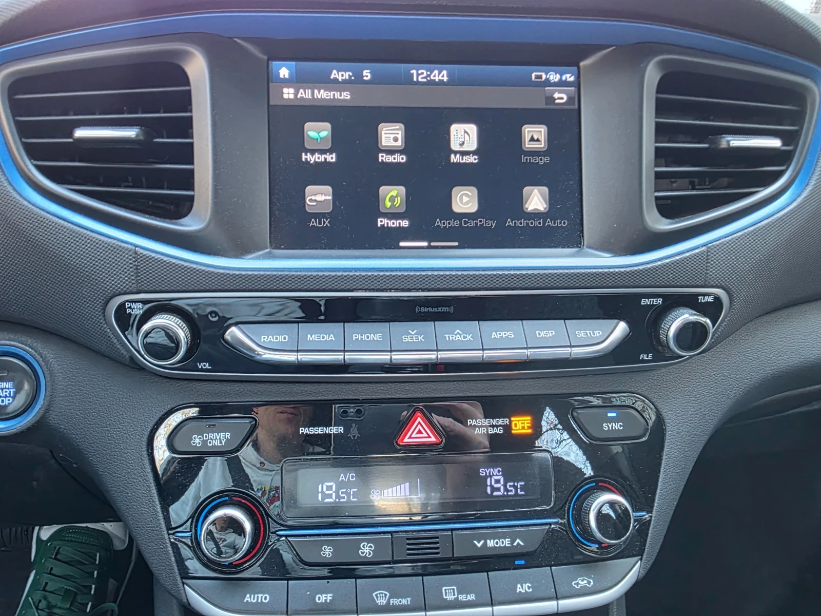 Hyundai Ioniq, снимка 17 - Автомобили и джипове - 54098496