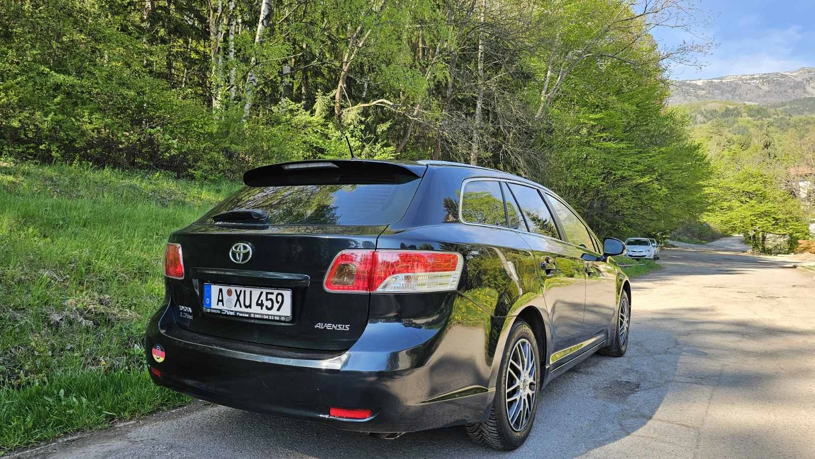 Toyota Avensis 1.8, снимка 7 - Автомобили и джипове - 54438664