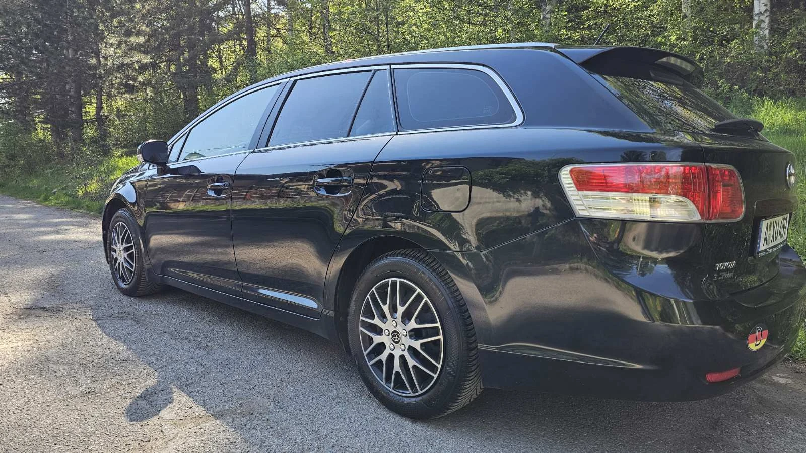 Toyota Avensis 1.8, снимка 4 - Автомобили и джипове - 54438664