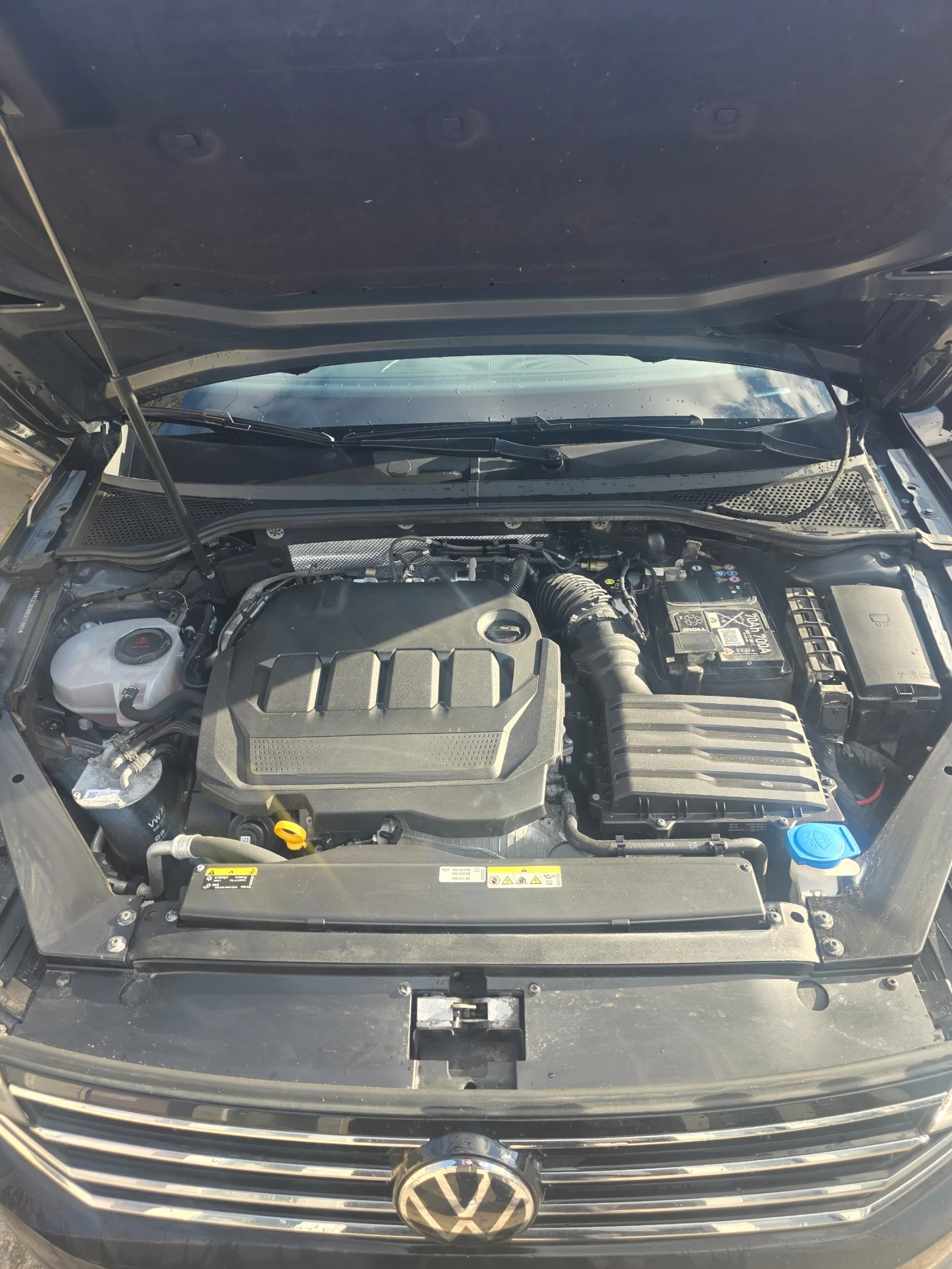 VW Passat 2.0TDI DSG business klass, снимка 16 - Автомобили и джипове - 54451785
