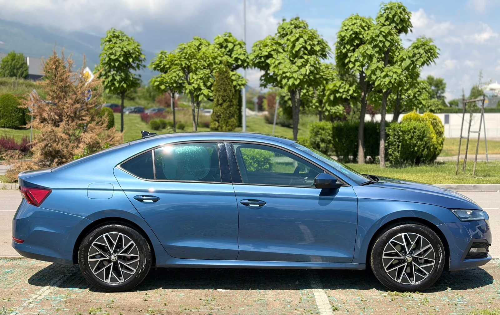 Skoda Octavia 1.5 150k.c., снимка 2 - Автомобили и джипове - 54762080