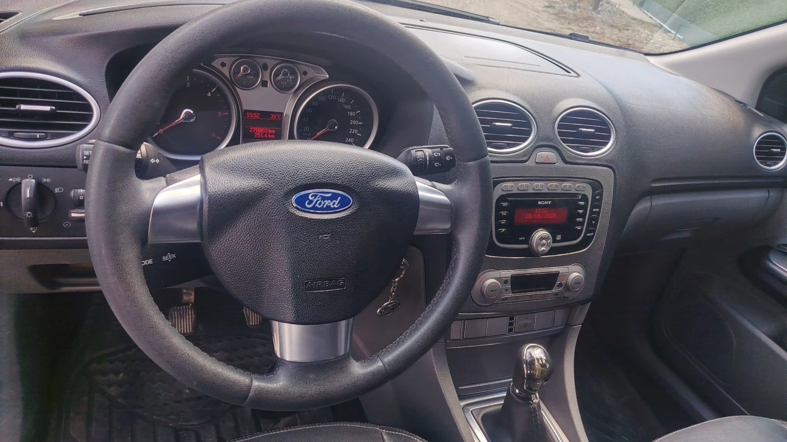 Ford Focus 1.6 tdci. Titanium , снимка 15 - Автомобили и джипове - 54987618