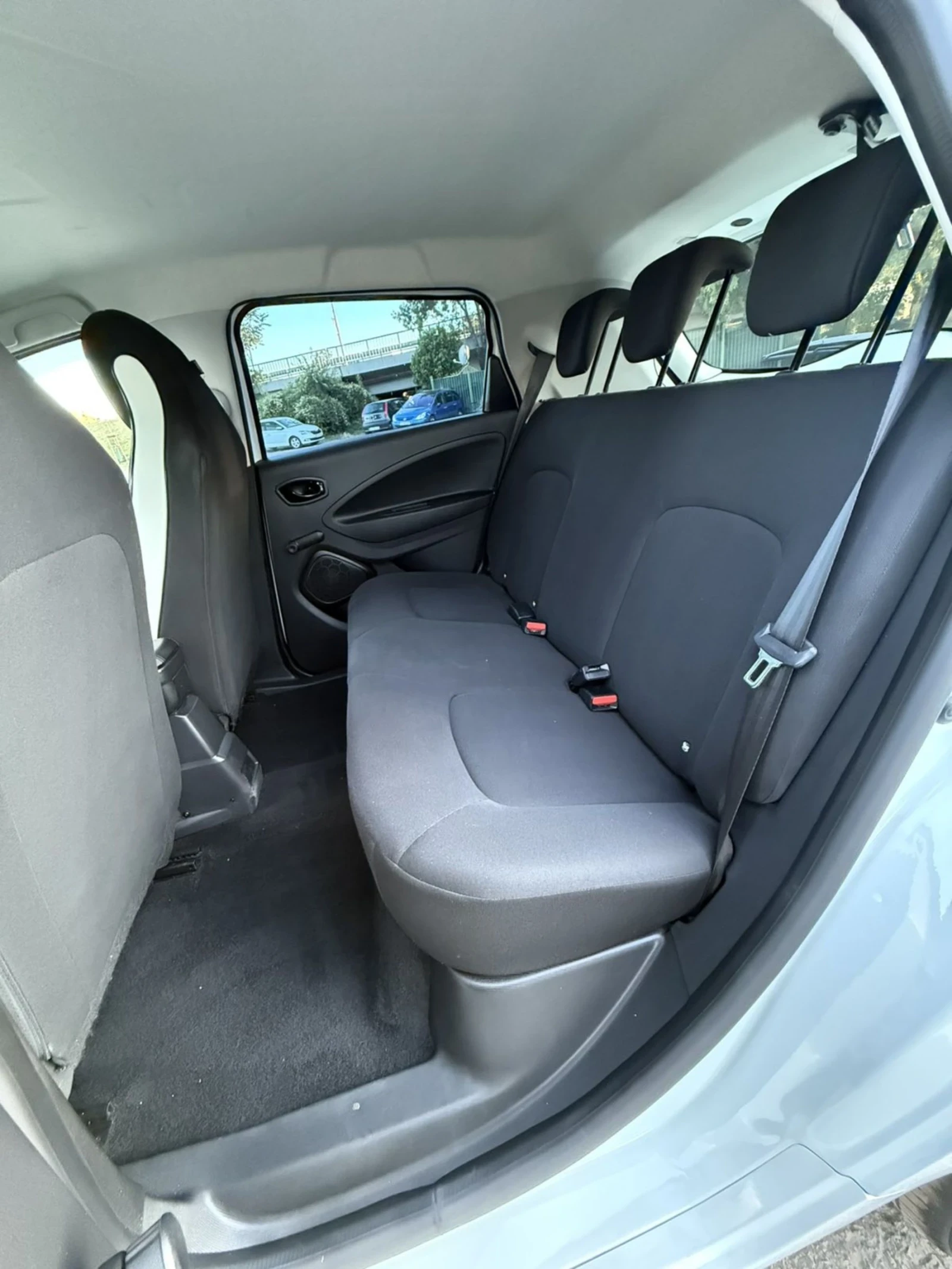 Renault Zoe 52kWh 81000км ТОП, снимка 16 - Автомобили и джипове - 55270549