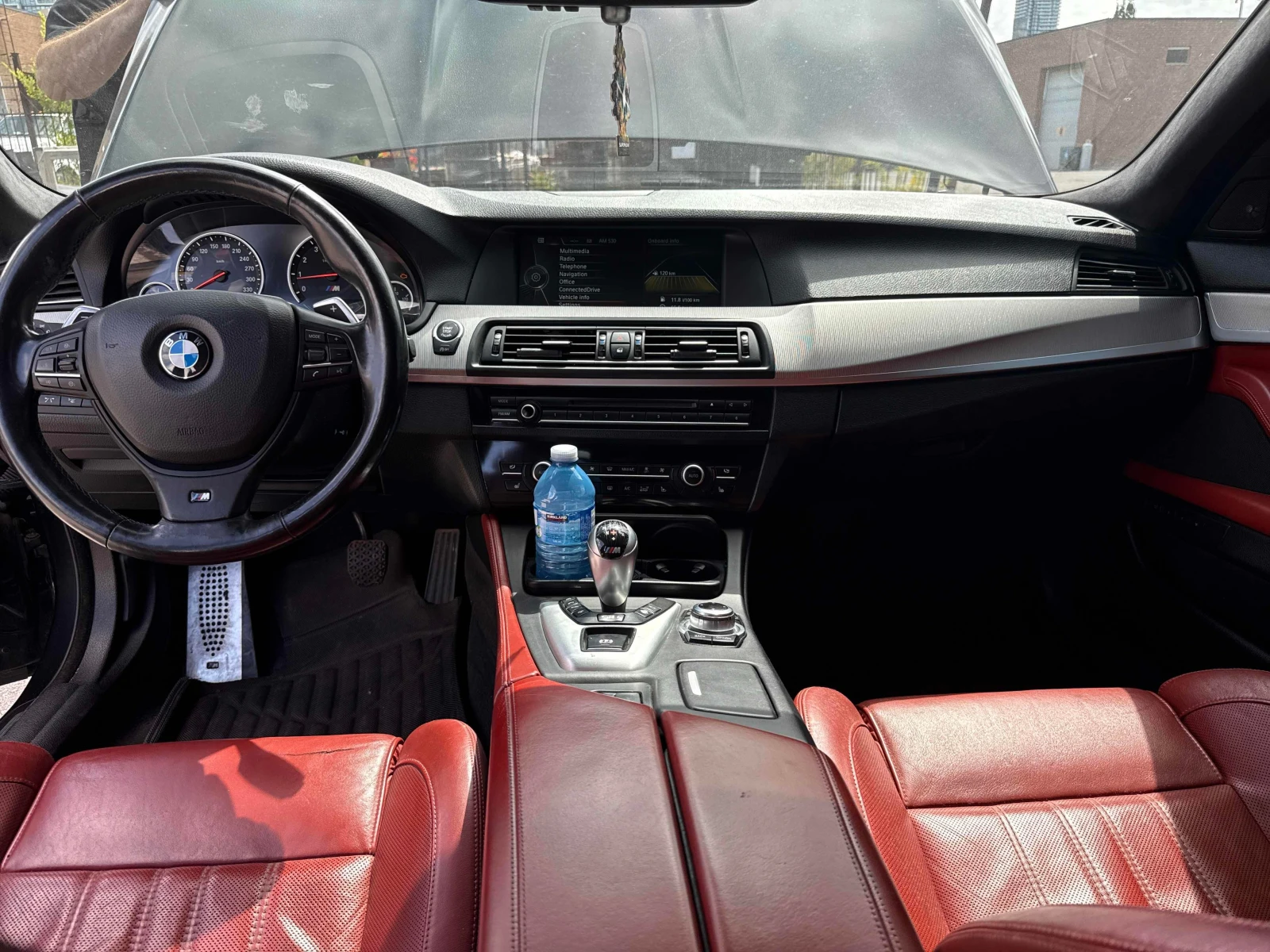 BMW M5 * 4dr Sdn * CARFAX * ОПЦИЯ ЗА ФИНАНСИРАНЕ, снимка 9 - Автомобили и джипове - 55839710