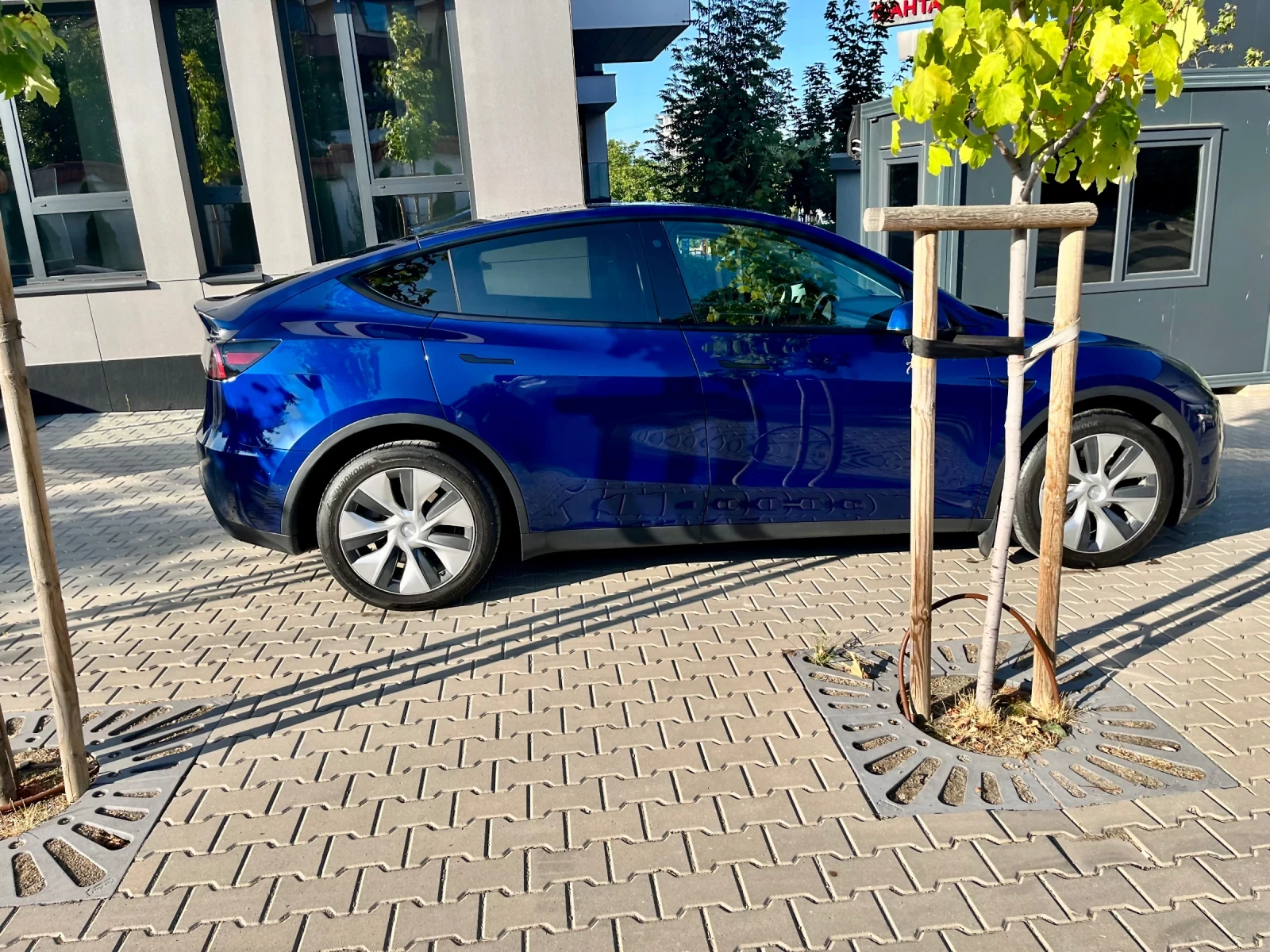 Tesla Model Y Long Range Европейска Гаранция, снимка 2 - Автомобили и джипове - 55970624