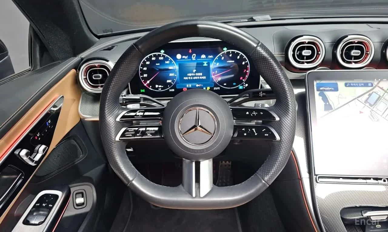 Mercedes-Benz CLE 200 * ОБДУХВАНЕ * LANE ASSIST * ФИКСИРАНА ЦЕНА * , снимка 12 - Автомобили и джипове - 56225157