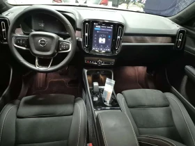 Volvo XC40 PLUS| 360 камери| 2 ключа| Панорама| Carfax | Auto.bg — изображение 8