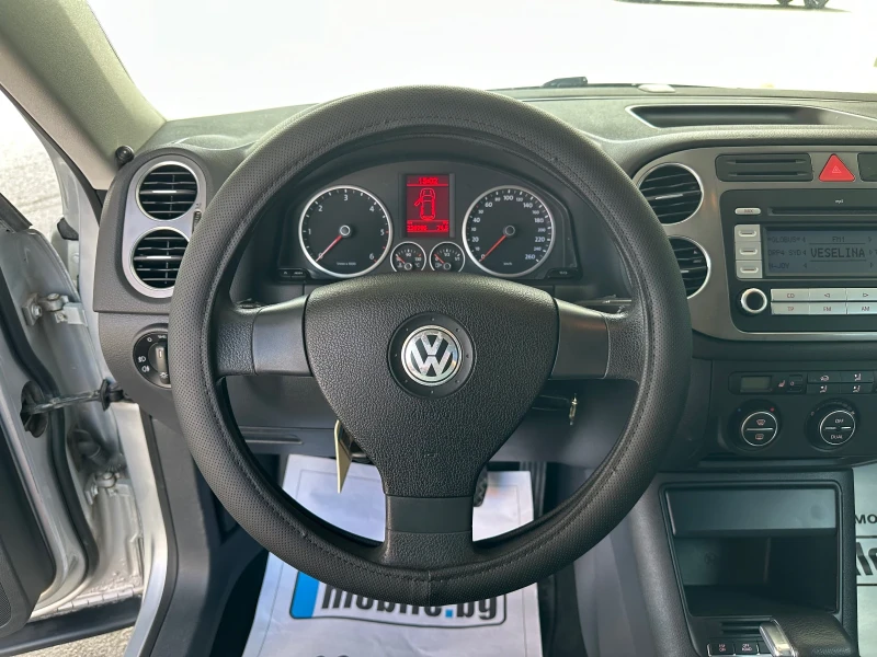 VW Tiguan 2.0TDI DSG 4MOTION, снимка 11 - Автомобили и джипове - 50981106