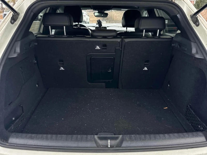 Mercedes-Benz GLA 250 * CARFAX * БЕЗ ПЪРВОНАЧАЛНА ВНОСКА, снимка 13 - Автомобили и джипове - 52681380