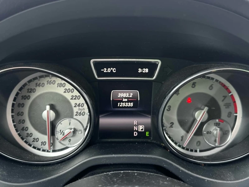 Mercedes-Benz GLA 250 * CARFAX * БЕЗ ПЪРВОНАЧАЛНА ВНОСКА, снимка 8 - Автомобили и джипове - 52681380