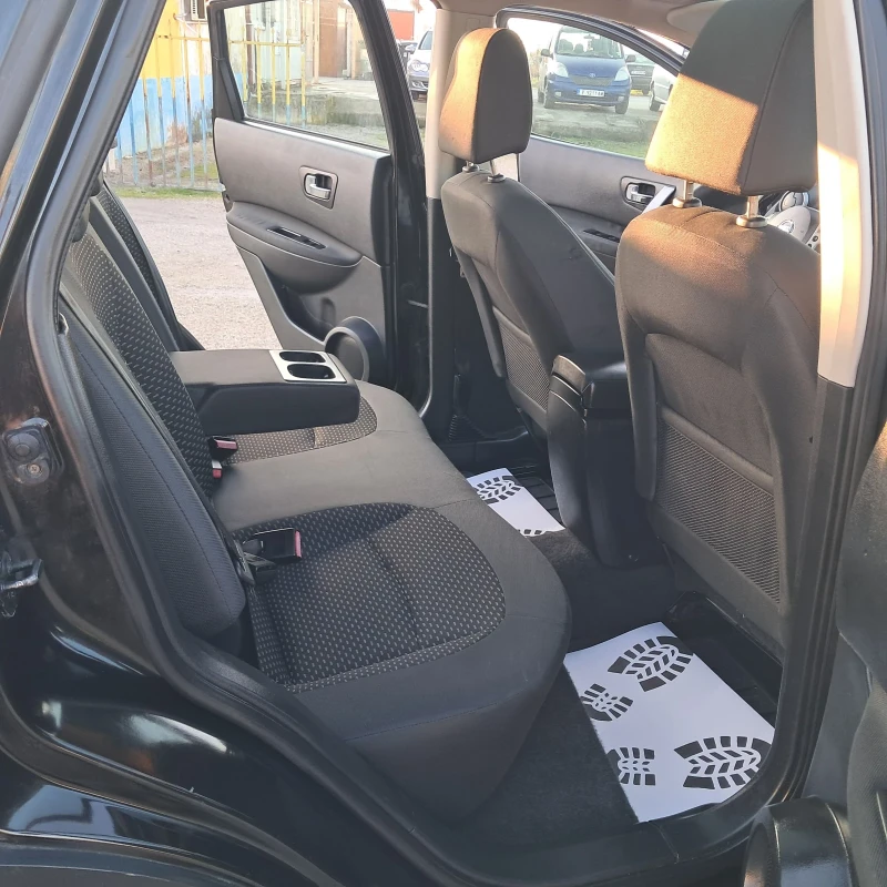 Nissan Qashqai 1.5DCI, снимка 9 - Автомобили и джипове - 52819168