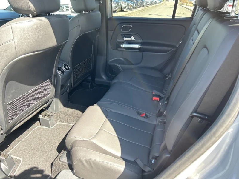 Mercedes-Benz GLB * 250* 4MATIC* Автокредит(Цена до БГ), снимка 8 - Автомобили и джипове - 53182619