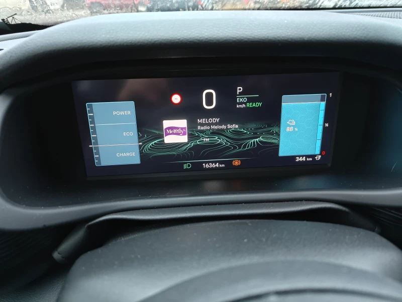 Jeep Avenger 56 KWH, снимка 7 - Автомобили и джипове - 53301721