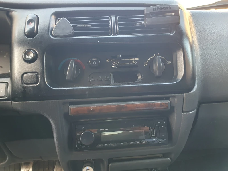 Mitsubishi L200 2.5 99к.с. КЛИМАТИК, снимка 8 - Автомобили и джипове - 53573600