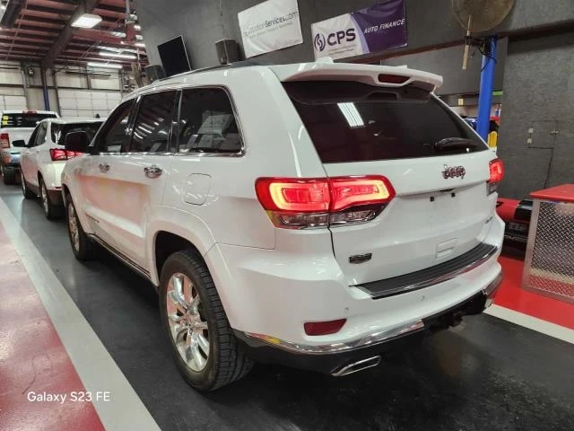 Jeep Grand cherokee summit* harman* pano* обдух* дистроник* м.точка, снимка 4 - Автомобили и джипове - 48485561