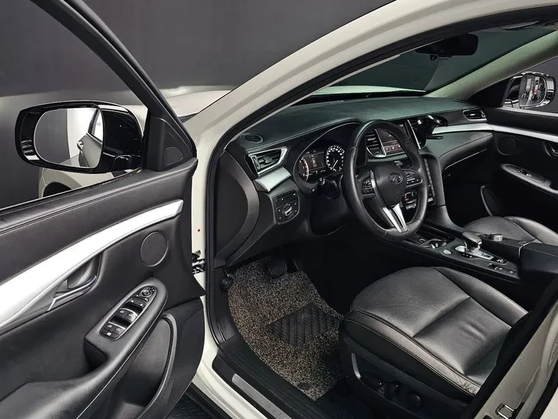 Infiniti QX50 2.0 ESSENTIAL, снимка 11 - Автомобили и джипове - 54854666