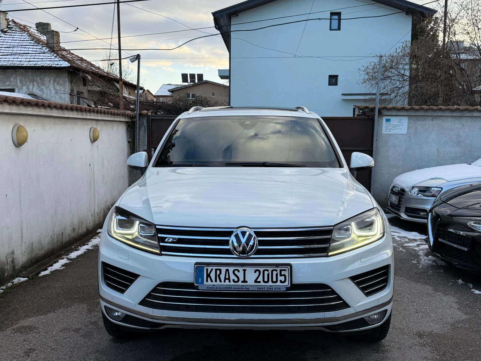 VW Touareg 3.0TDI FACELIFT R-LINE PANORAMA NAVI XENON - изображение 2