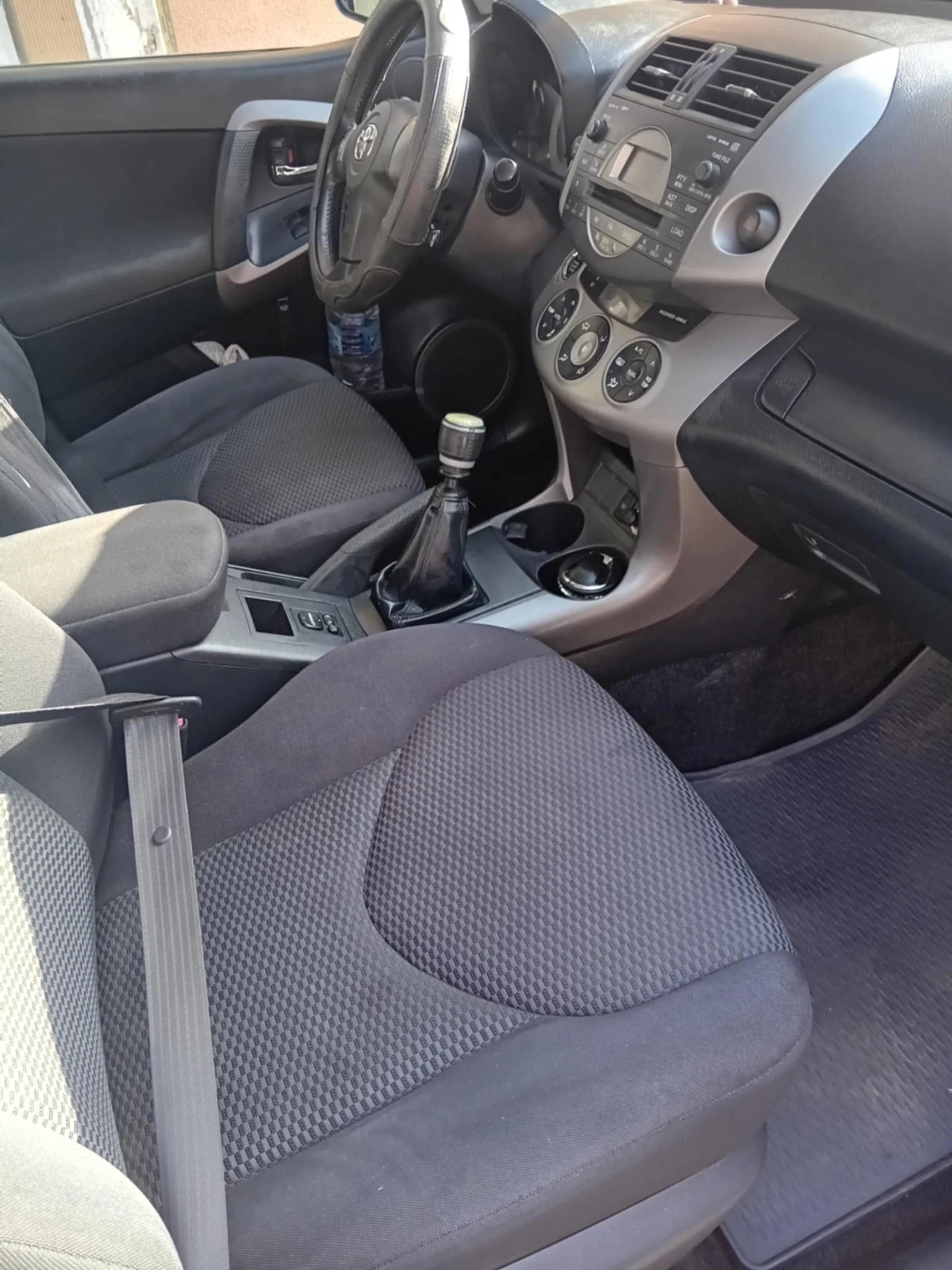 Toyota Rav4 2.2 D4D - изображение 8