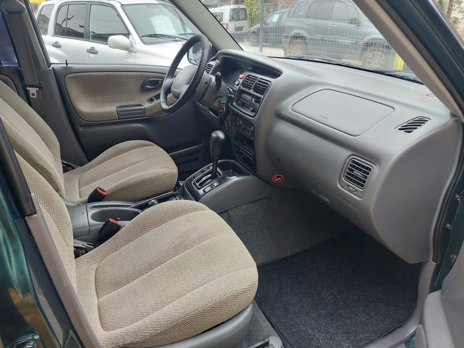 Suzuki Grand vitara 2, 5i-144kc.-ТОП СЪСТОЯНИЕ - изображение 9