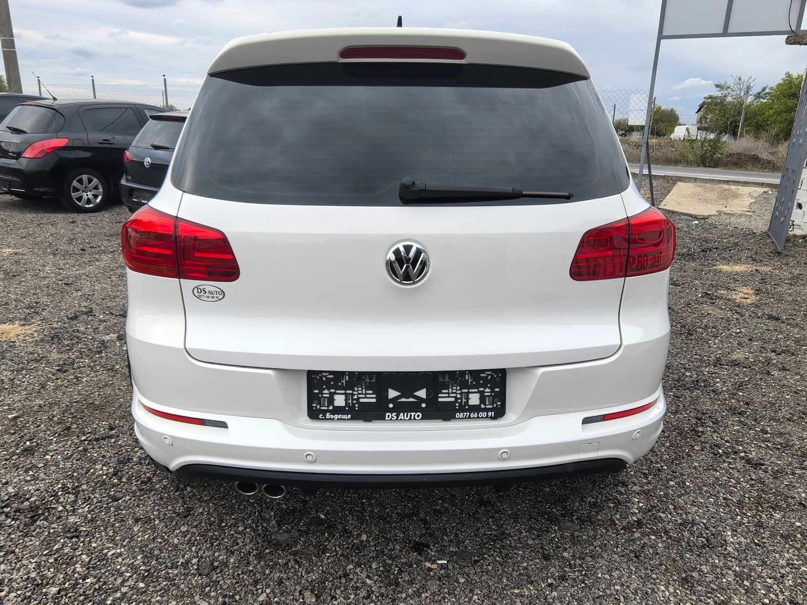 VW Tiguan 2.0TDI R-LINE - изображение 4