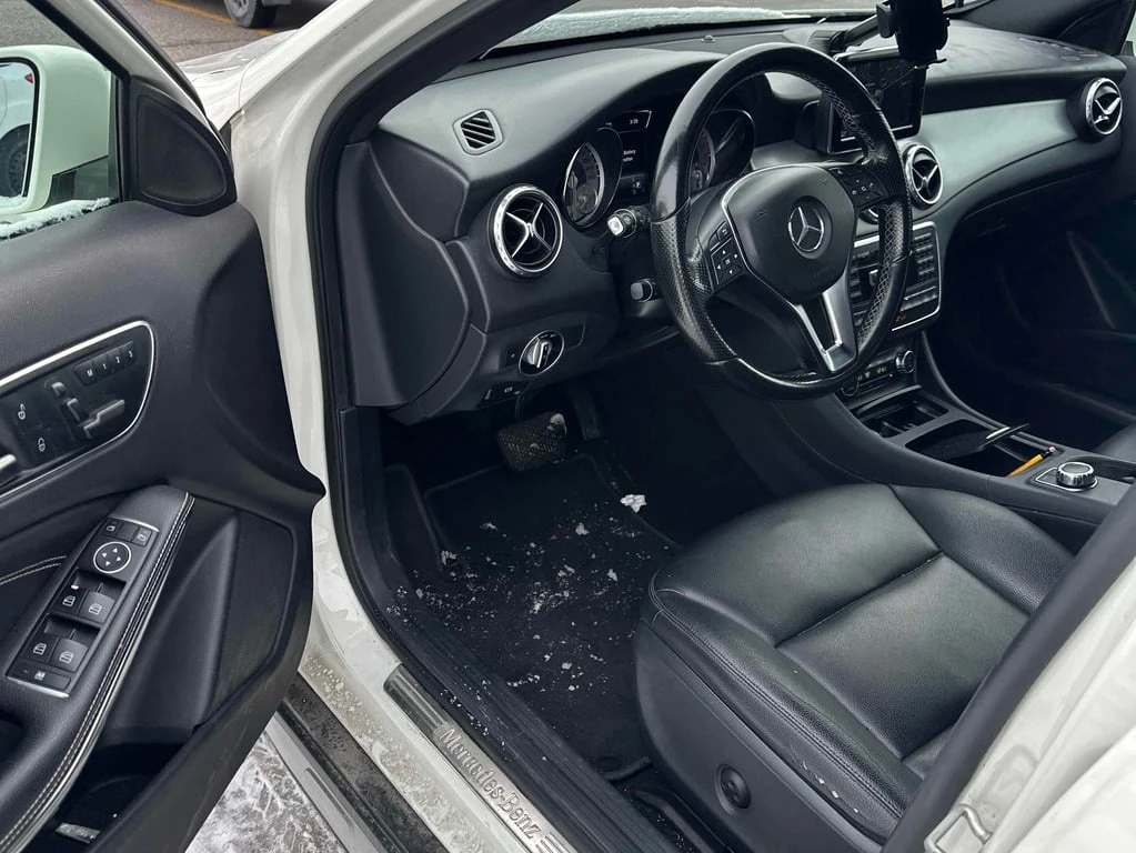 Mercedes-Benz GLA 250 * CARFAX * БЕЗ ПЪРВОНАЧАЛНА ВНОСКА - изображение 5