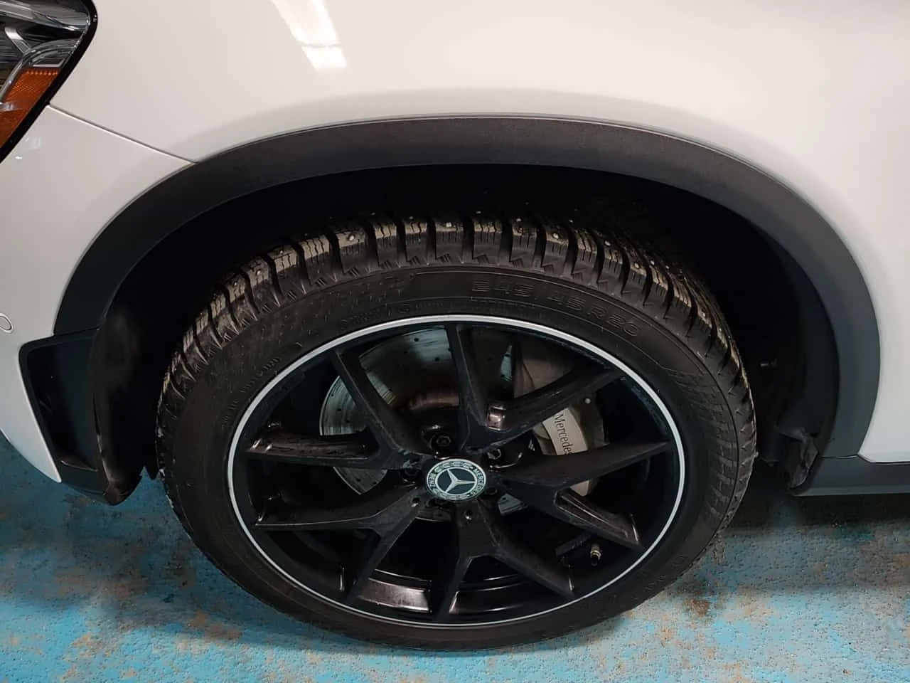 Mercedes-Benz GLC 300 4MATIC Coupe AMG Line | DISTRONIC | HUD | 360 |  - изображение 6