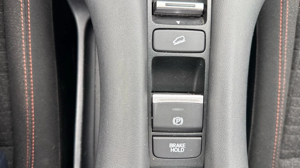 Honda Hr-v SPORT* AWD* АвтоКредит* (ЦЕНА ДО БГ), снимка 14 - Автомобили и джипове - 54139030