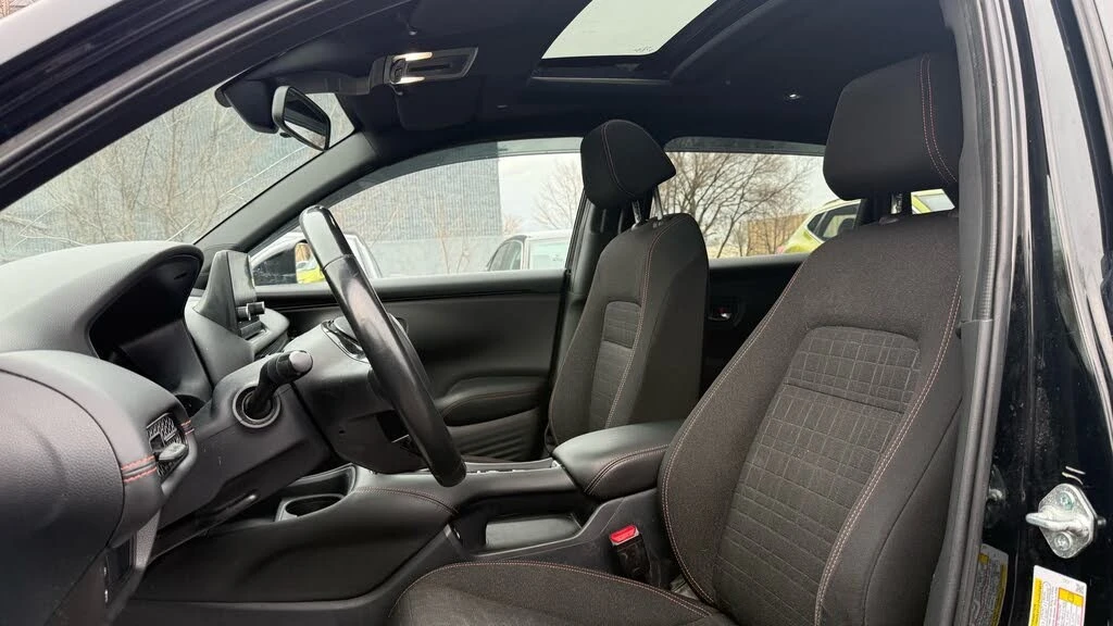 Honda Hr-v SPORT* AWD* АвтоКредит* (ЦЕНА ДО БГ), снимка 9 - Автомобили и джипове - 54139030