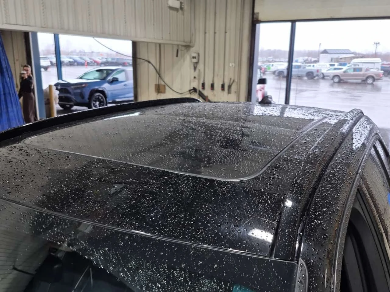 Volvo XC40 PLUS| 360 камери| 2 ключа| Панорама| Carfax, снимка 6 - Автомобили и джипове - 54268672