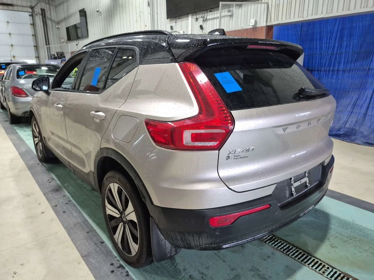 Volvo XC40 PLUS| 360 камери| 2 ключа| Панорама| Carfax, снимка 4 - Автомобили и джипове - 54268672