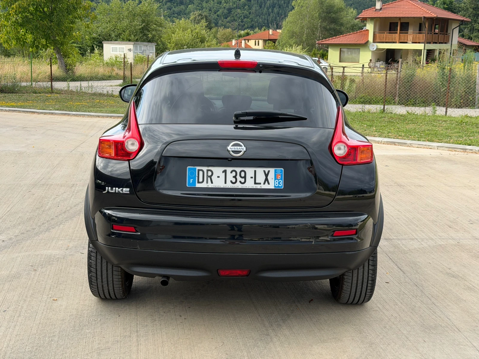 Nissan Juke 1.6i* АВТОМАТИК, снимка 5 - Автомобили и джипове - 55411326