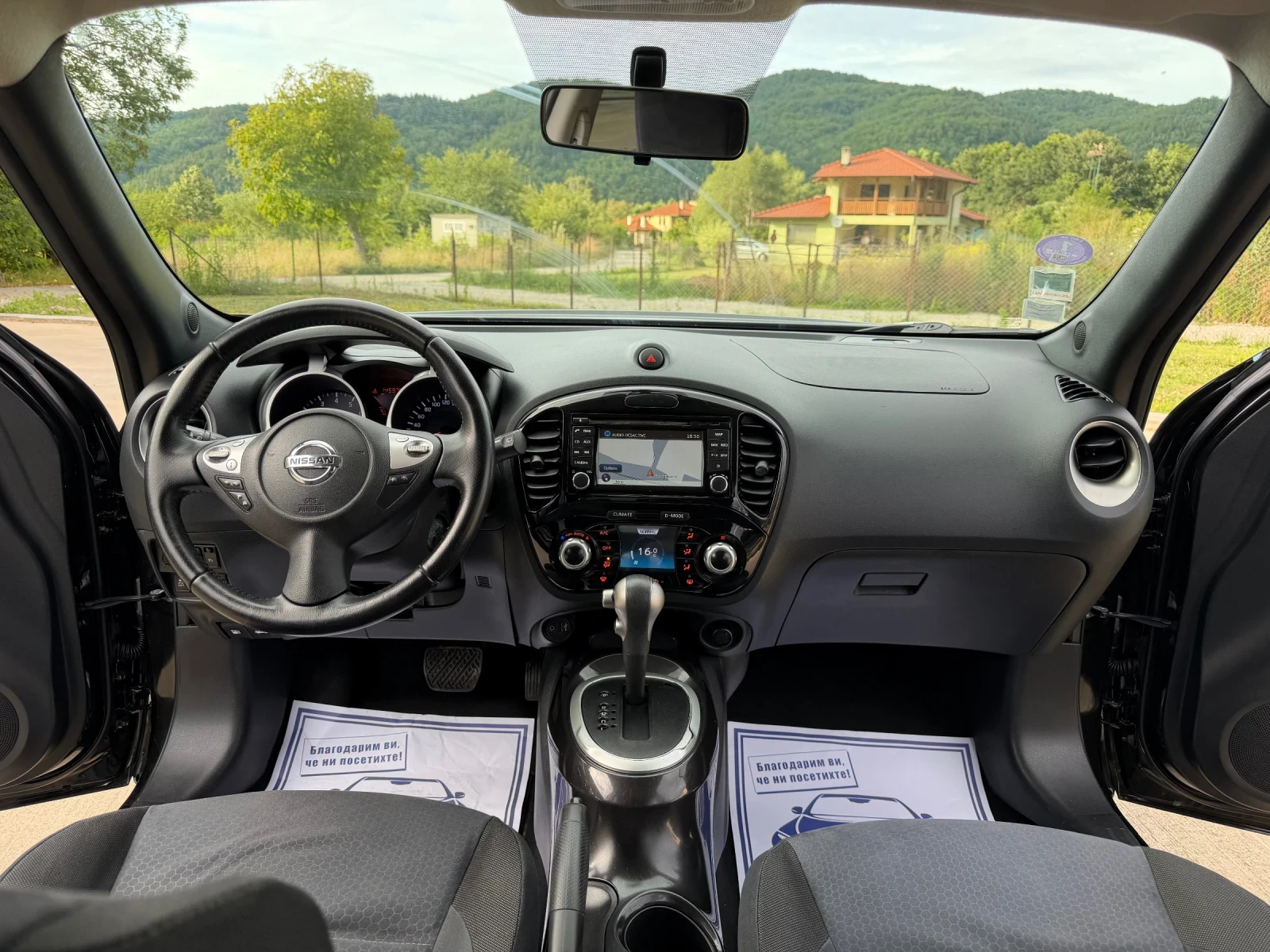 Nissan Juke 1.6i* АВТОМАТИК, снимка 8 - Автомобили и джипове - 55411326