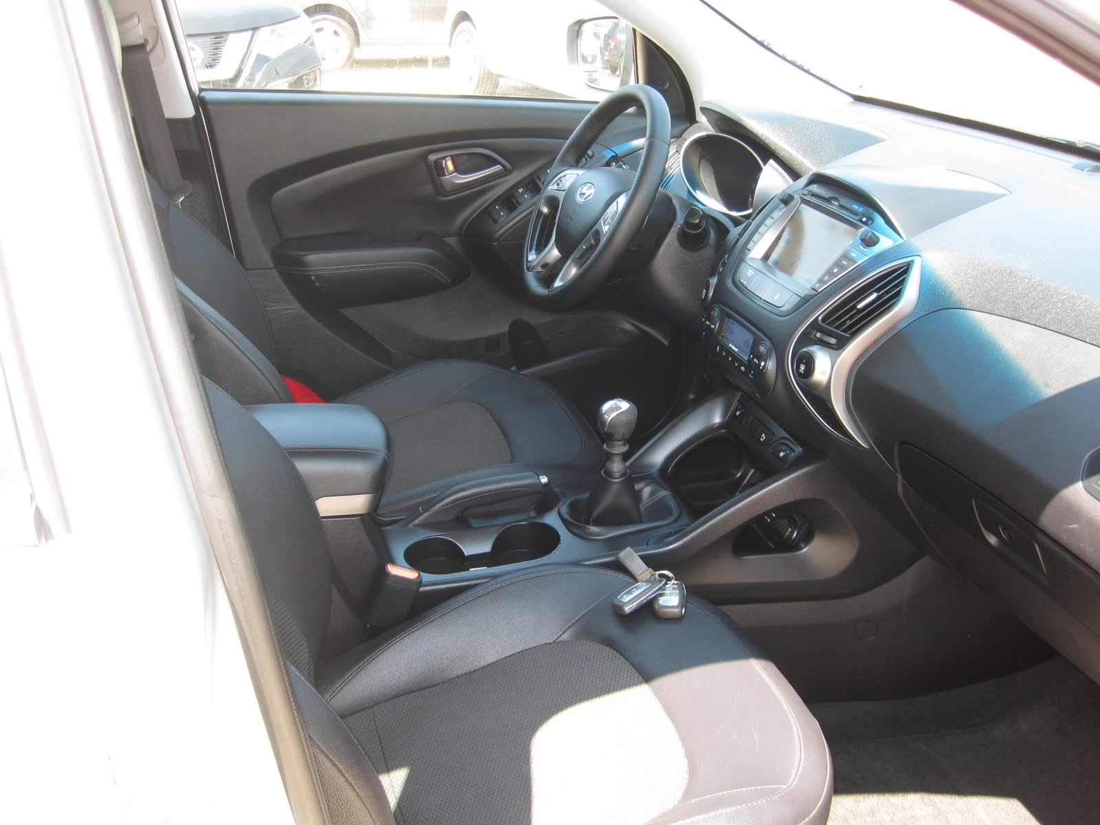 Hyundai IX35 Xposible, снимка 13 - Автомобили и джипове - 55468416