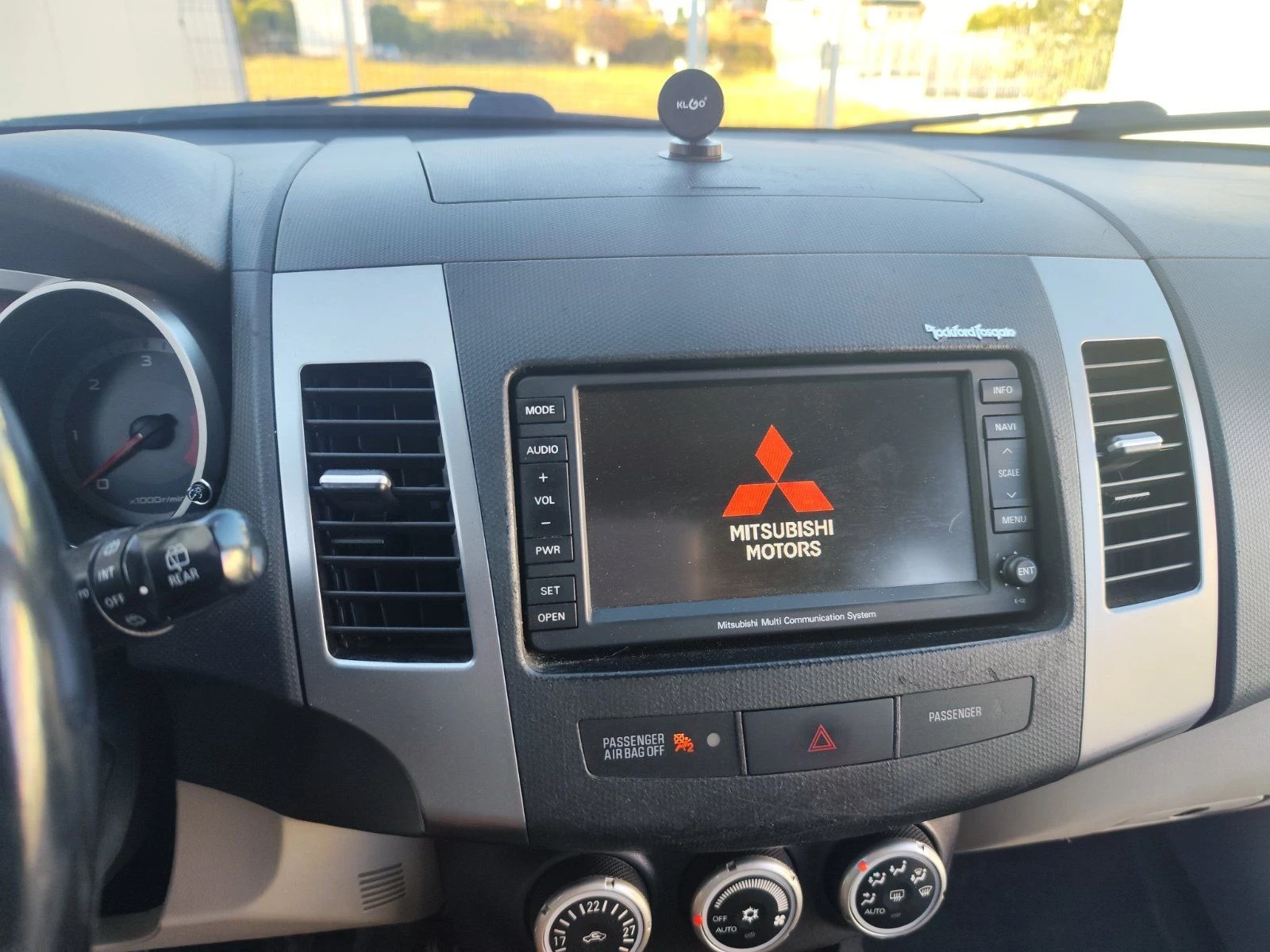 Mitsubishi Outlander 2, 2DID, снимка 13 - Автомобили и джипове - 55885978