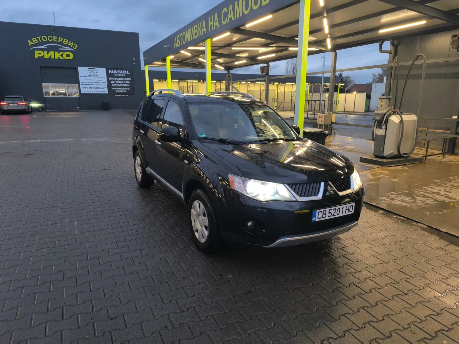 Mitsubishi Outlander, снимка 2 - Автомобили и джипове - 55885978