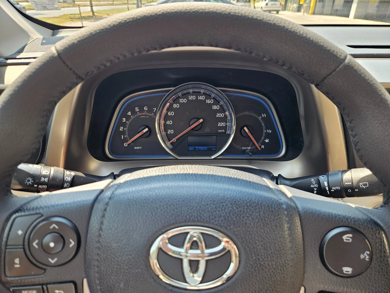Toyota Rav4 2.0D D-4D Style 4x4 Кожен салон, снимка 15 - Автомобили и джипове - 55940981
