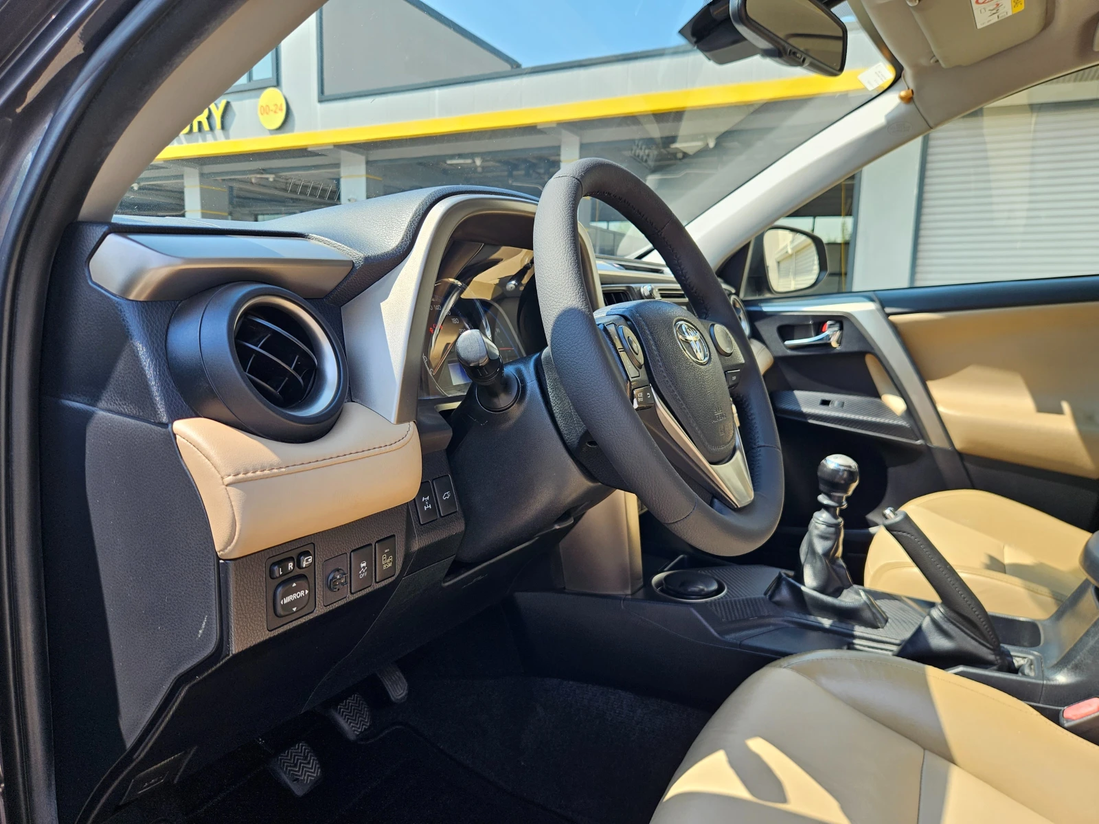 Toyota Rav4 2.0D D-4D Style 4x4 Кожен салон, снимка 9 - Автомобили и джипове - 55940981