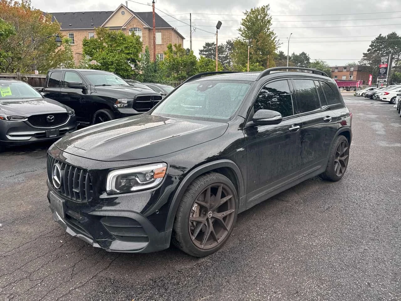 Mercedes-Benz GLB * AMG 35 * CARFAX * БЕЗ ПЪРВОНАЧАЛНА ВНОСКА, снимка 10 - Автомобили и джипове - 56023513