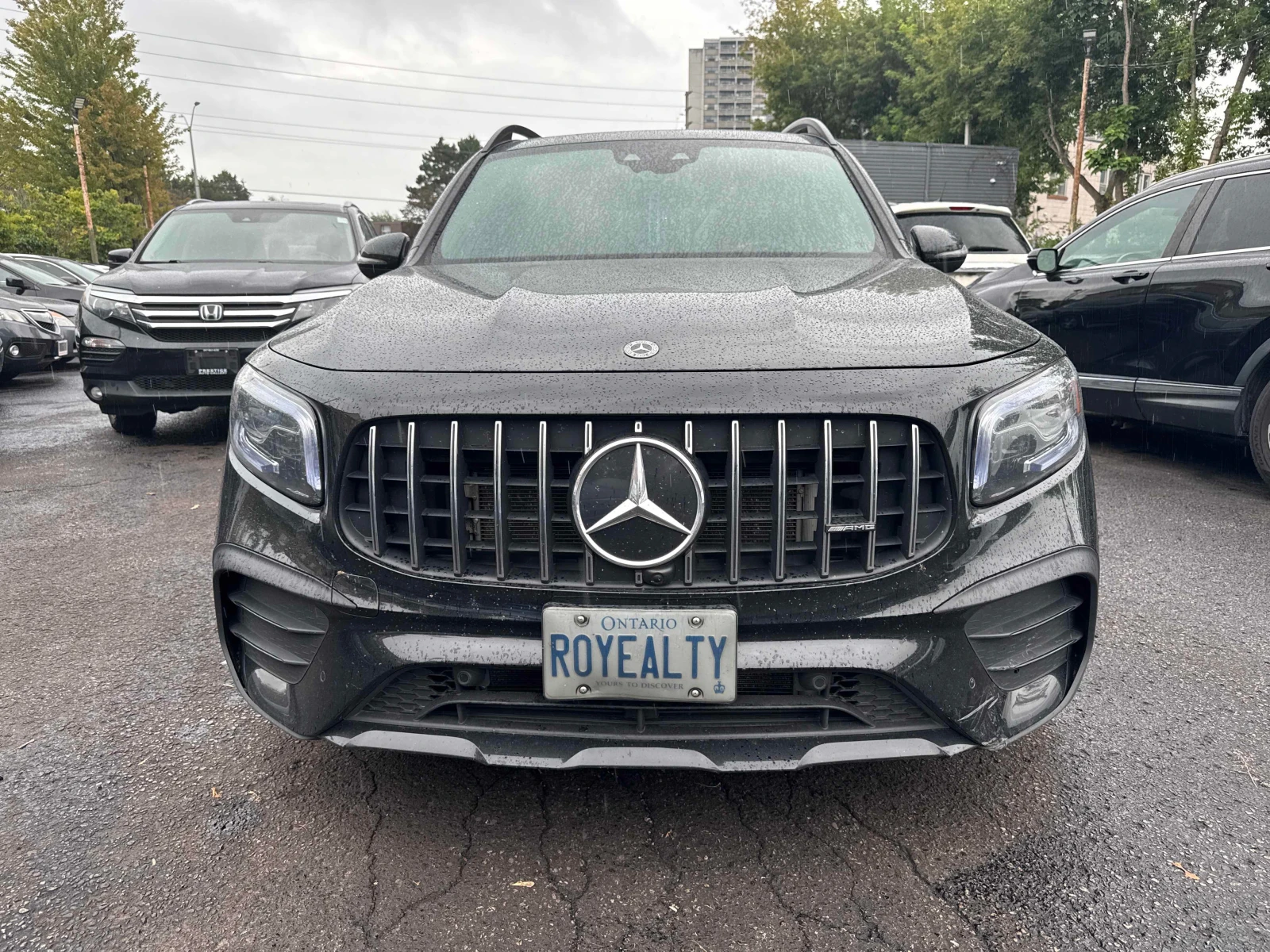 Mercedes-Benz GLB35AMG 4MATIC* DISTRONIC* BURMESTER* 360КАМЕРИ* , снимка 6 - Автомобили и джипове - 56023513