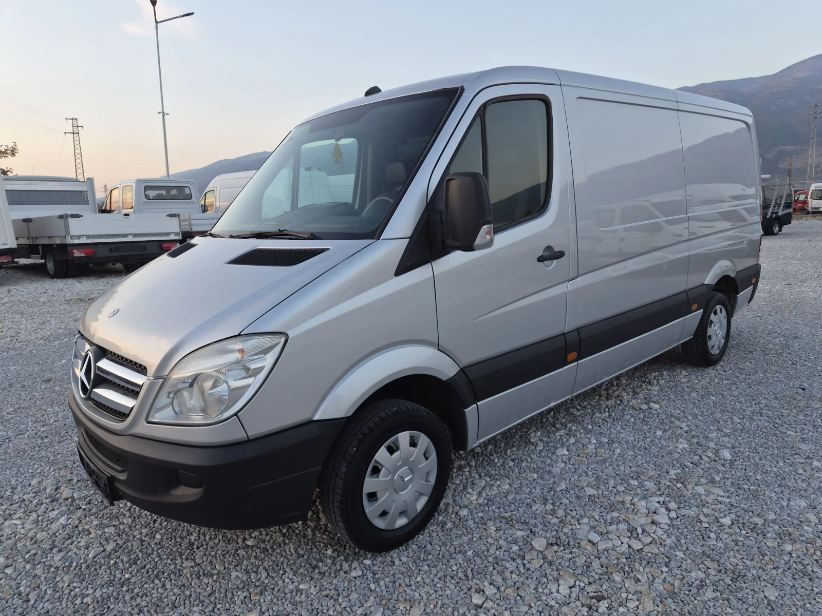 Mercedes-Benz Sprinter 316 CDI* Нави* Клима* L2 H1