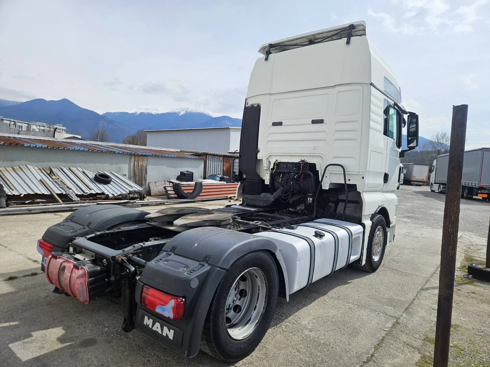 Man Tgx 18.400+ 80 МЕГА, снимка 4 - Камиони - 54624965