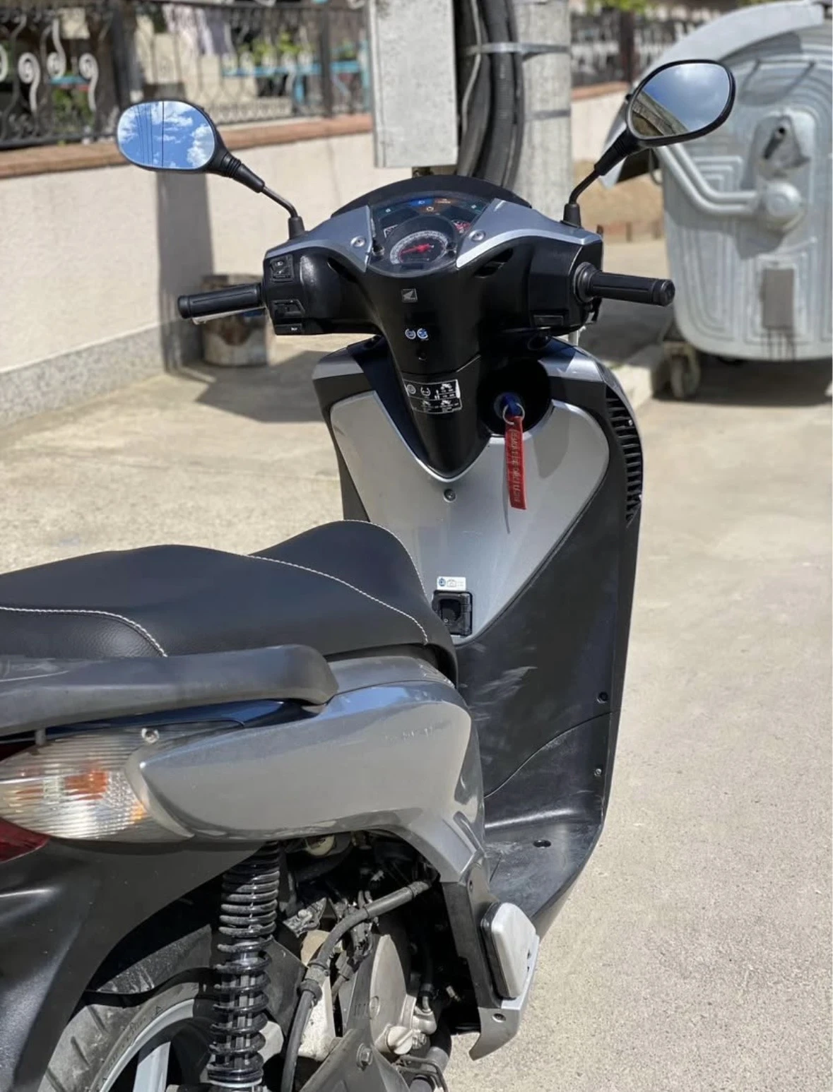 Honda Sh, снимка 5 - Мотоциклети и мототехника - 54354088