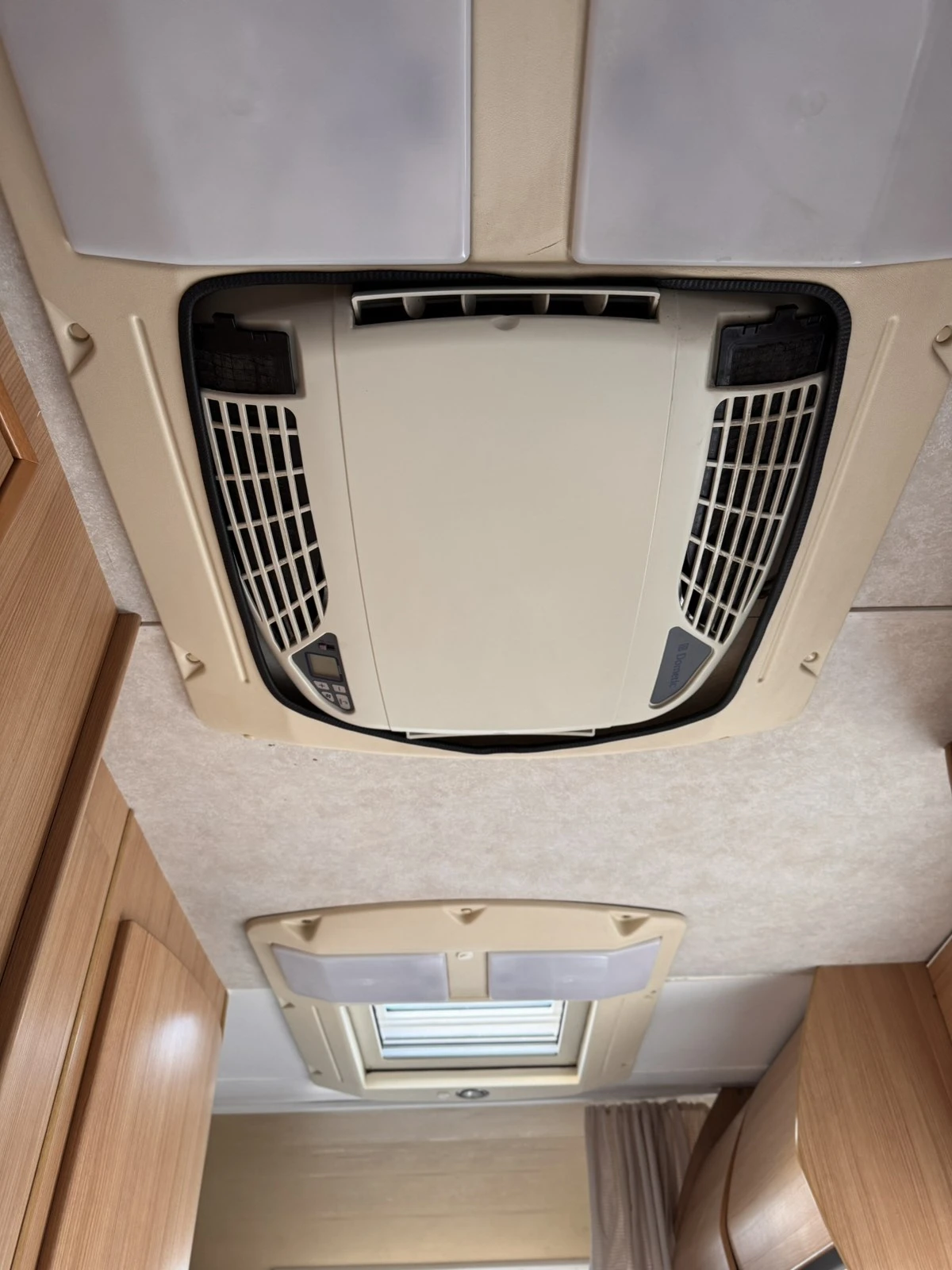 Кемпер Ford Transit  - изображение 9