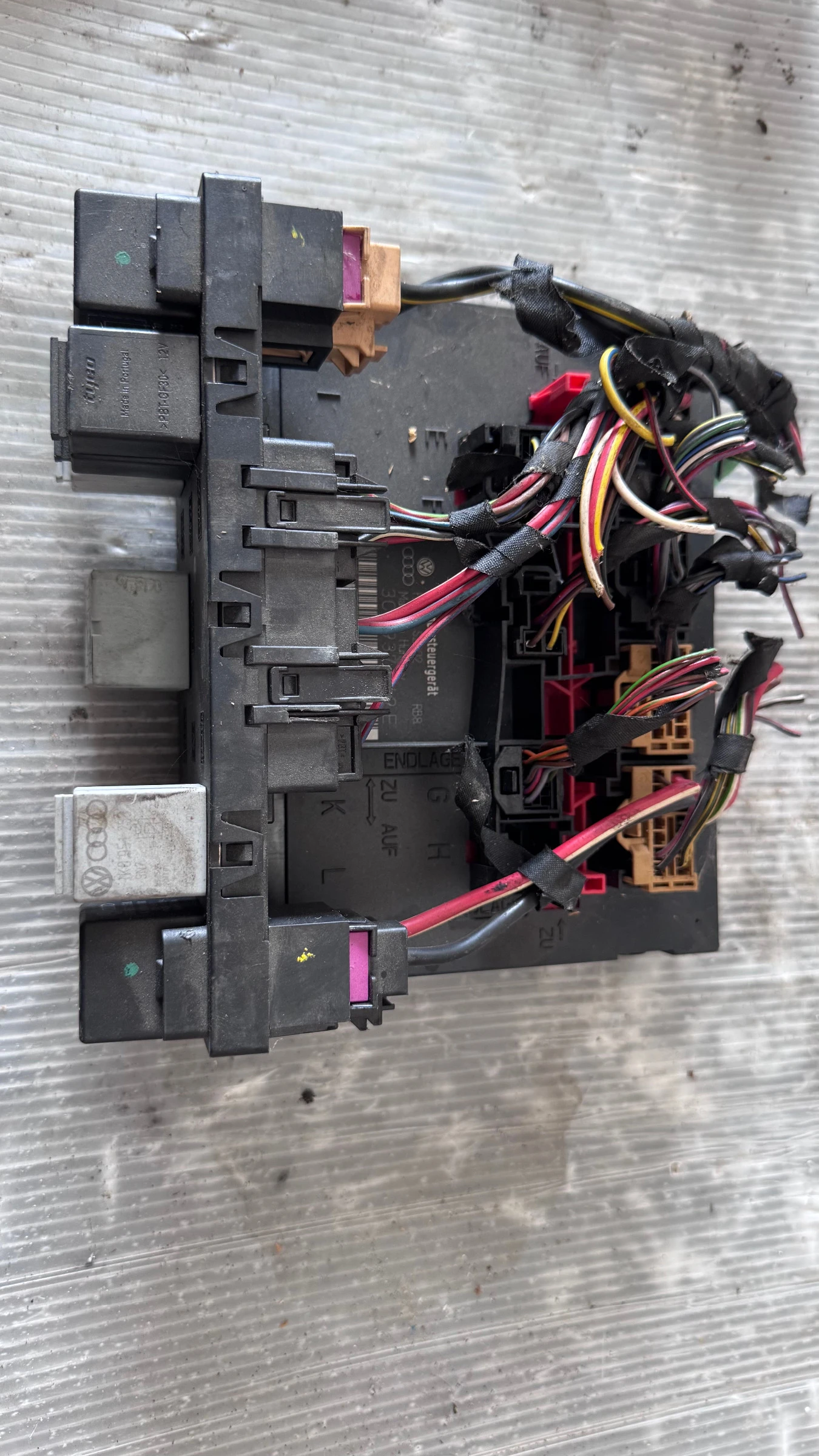 ��������� ����� (������� ����� BSI / BSM ) �� VW  , Audi , Skoda - 3C8937049 | Mobile.bg � ����������� 1