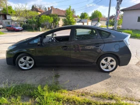 Обява за продажба на Toyota Prius Всичко обслужено декември месец, много добро състо ~9 999 лв. - изображение 1
