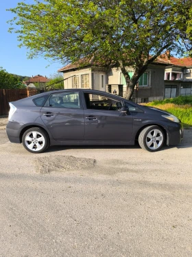 Обява за продажба на Toyota Prius Всичко обслужено декември месец, много добро състо ~9 999 лв. - изображение 4