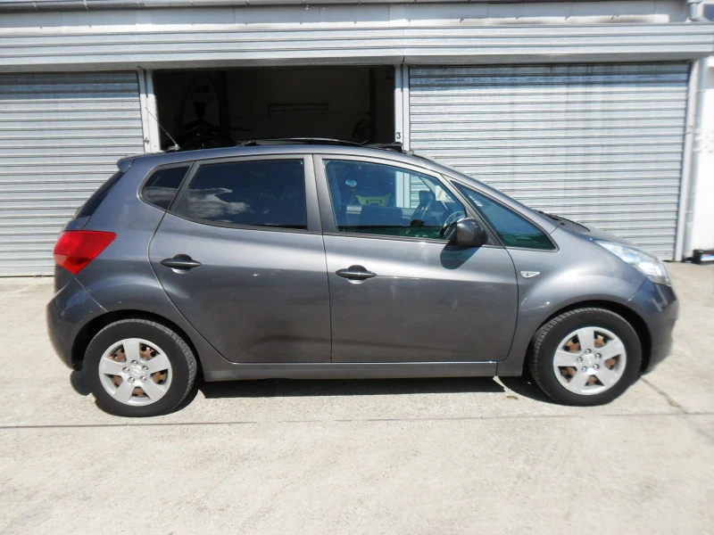 Kia Venga 1, 4-CRDI-KLIMA-PANORAMA , снимка 4 - Автомобили и джипове - 43366170