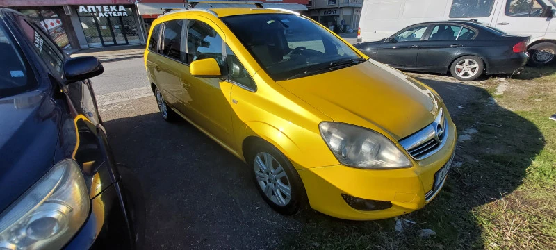 Opel Zafira, снимка 2 - Автомобили и джипове - 47585620