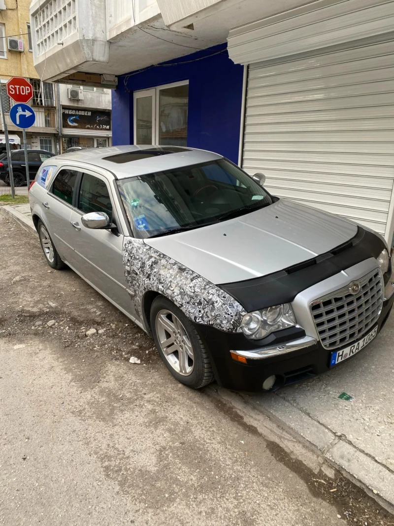 Chrysler 300c, снимка 1 - Автомобили и джипове - 47481441