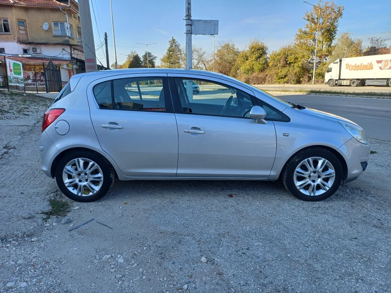 Opel Corsa 1.3D 6s.k COSMO, снимка 4 - Автомобили и джипове - 47802453